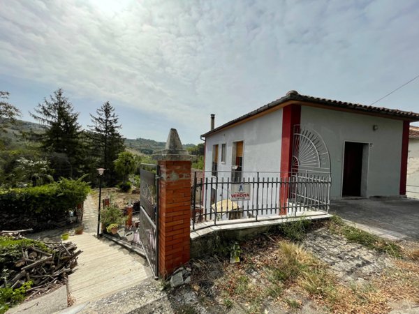 casa indipendente in vendita ad Ariano Irpino