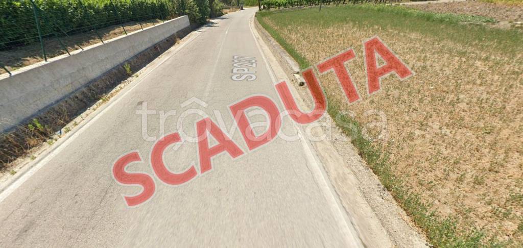 locale di sgombero in vendita ad Ariano Irpino in zona Orneta