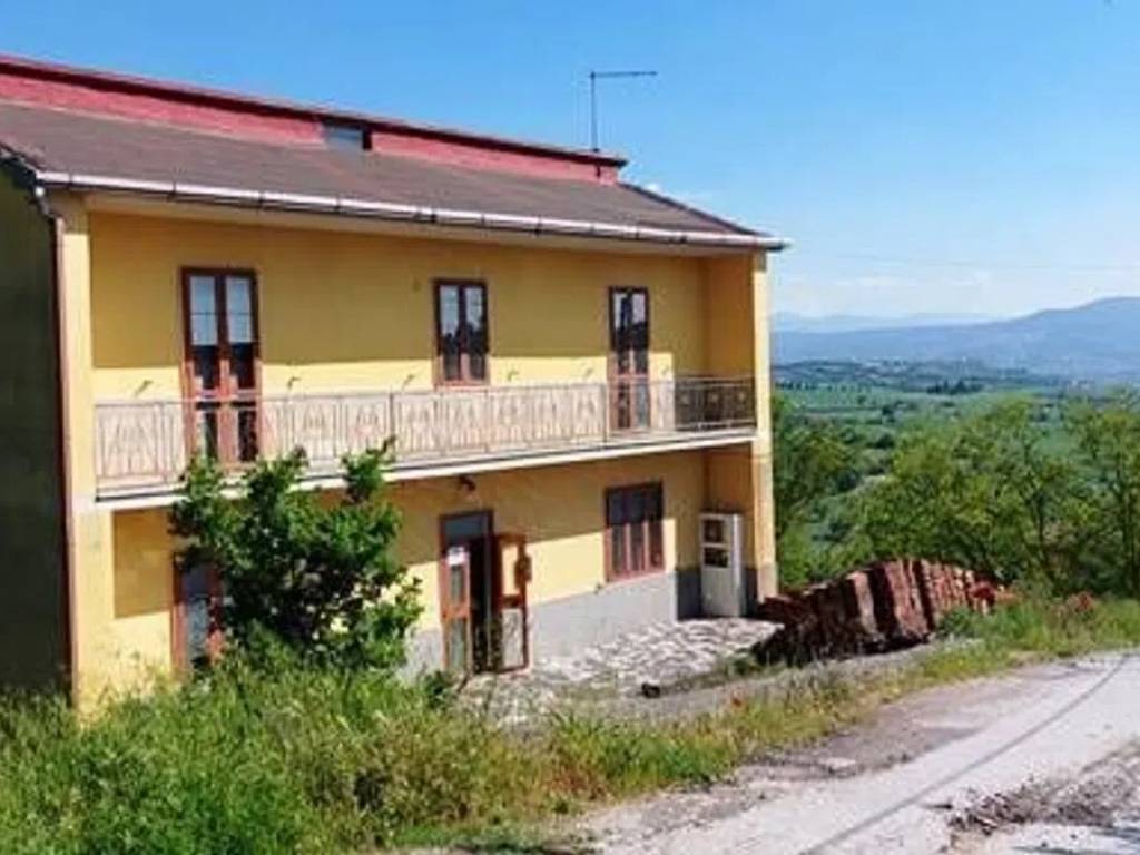 casa indipendente in vendita ad Ariano Irpino