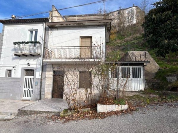 casa indipendente in vendita ad Ariano Irpino