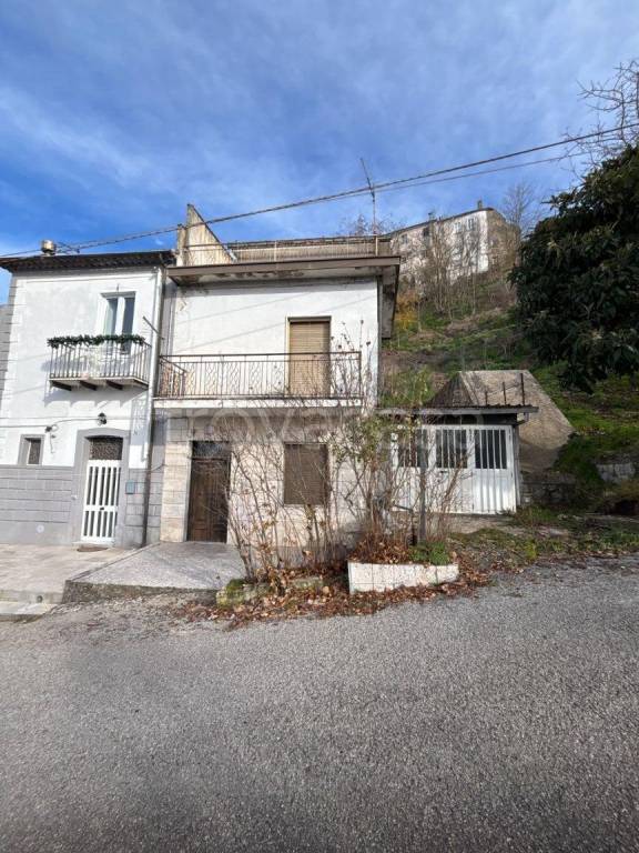 casa indipendente in vendita ad Ariano Irpino