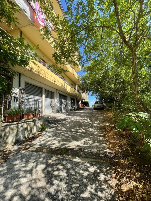 casa indipendente in vendita ad Ariano Irpino in zona San Pietro