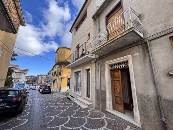 casa semindipendente in vendita ad Ariano Irpino