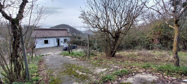 casa indipendente in vendita ad Ariano Irpino