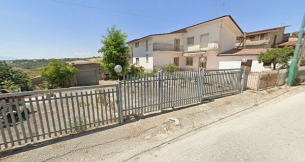 casa indipendente in vendita ad Ariano Irpino