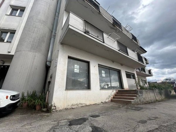 negozio in vendita ad Ariano Irpino