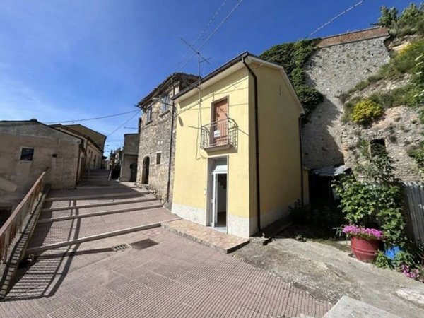 casa semindipendente in vendita ad Ariano Irpino