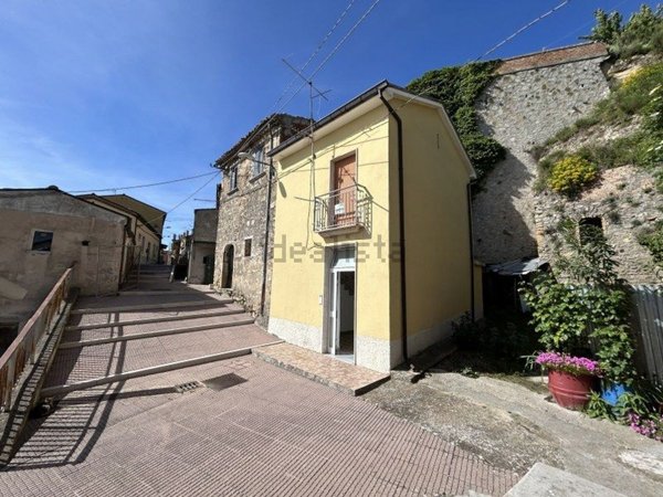 casa semindipendente in vendita ad Ariano Irpino