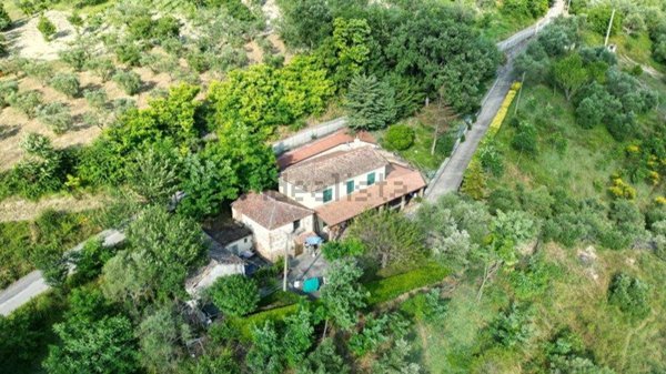 casa indipendente in vendita ad Ariano Irpino