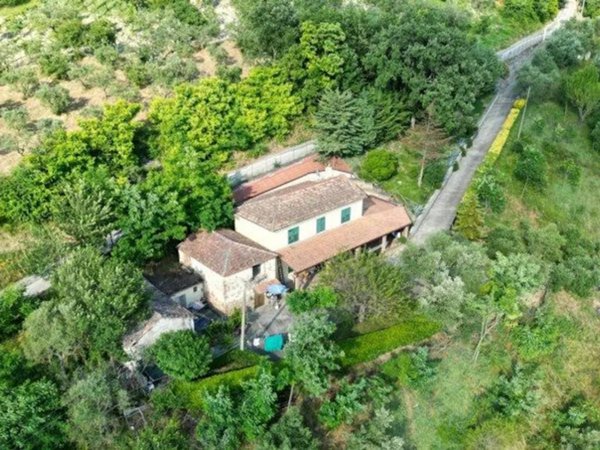 casa indipendente in vendita ad Ariano Irpino