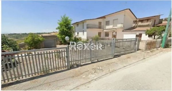 casa indipendente in vendita ad Ariano Irpino