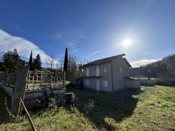casa indipendente in vendita ad Ariano Irpino