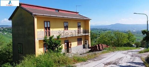 casa indipendente in vendita ad Ariano Irpino