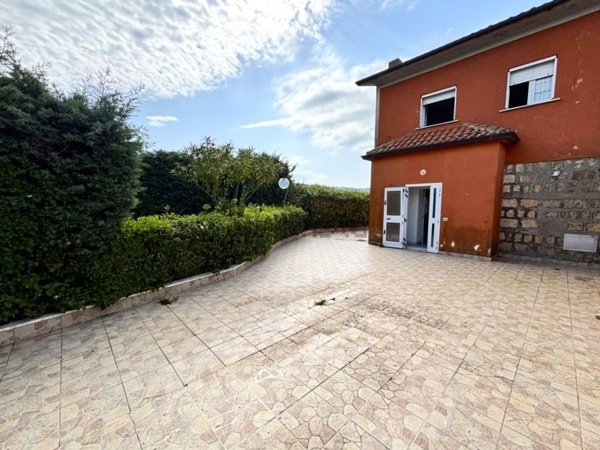 casa semindipendente in vendita ad Ariano Irpino