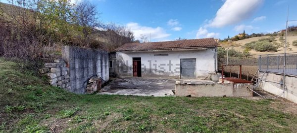 casa indipendente in vendita ad Ariano Irpino
