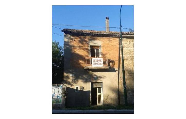 casa indipendente in vendita ad Ariano Irpino in zona Martiri