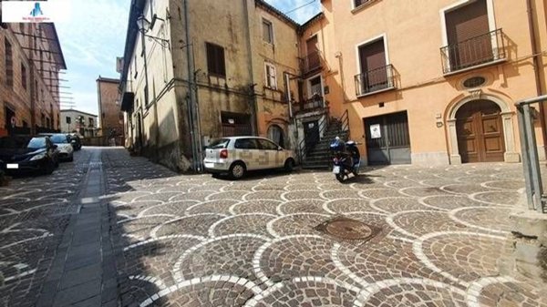 casa semindipendente in vendita ad Ariano Irpino in zona San Pietro