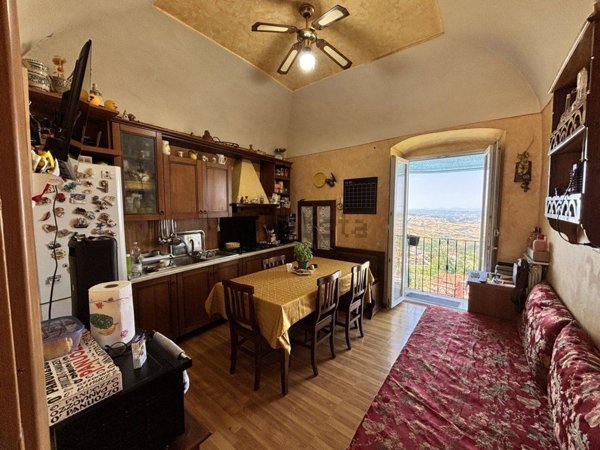 casa semindipendente in vendita ad Ariano Irpino