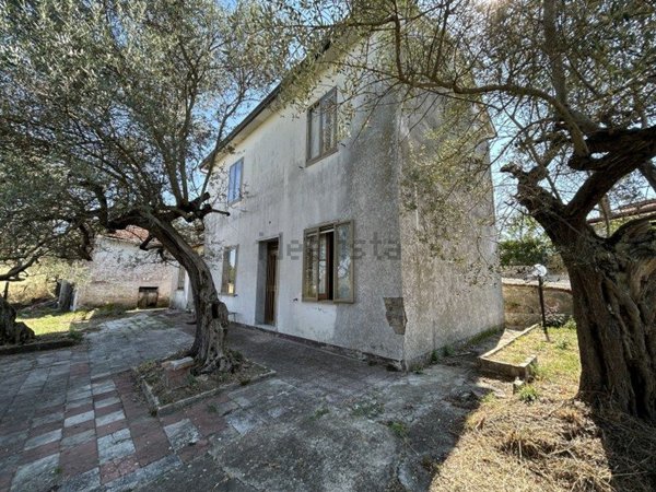 casa indipendente in vendita ad Ariano Irpino