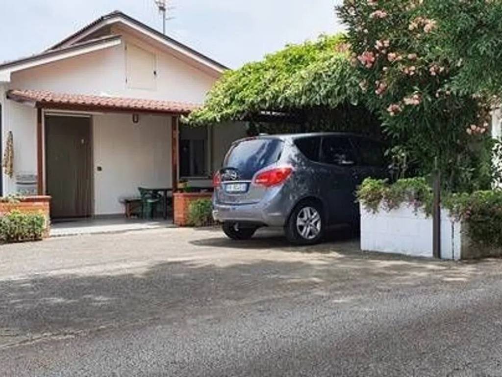 casa indipendente in vendita ad Ariano Irpino