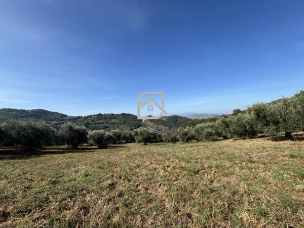 terreno agricolo in vendita ad Ariano Irpino
