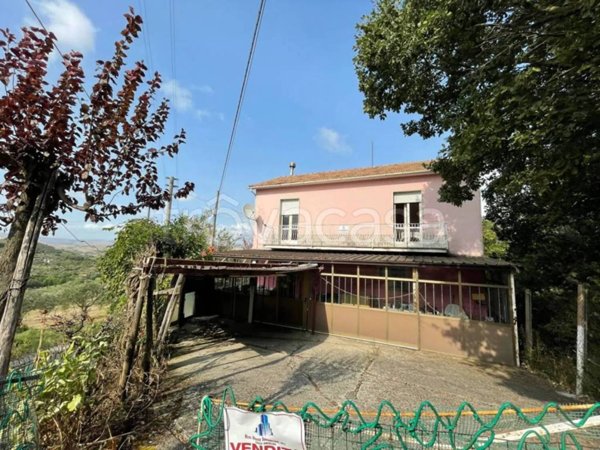 casa indipendente in vendita ad Ariano Irpino