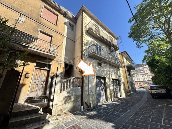 locale commerciale in vendita ad Ariano Irpino