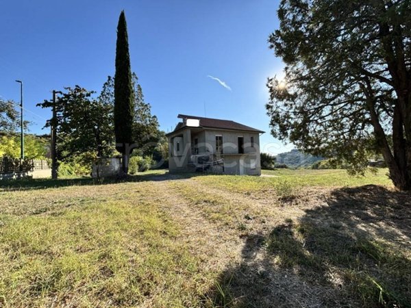 casa indipendente in vendita ad Ariano Irpino