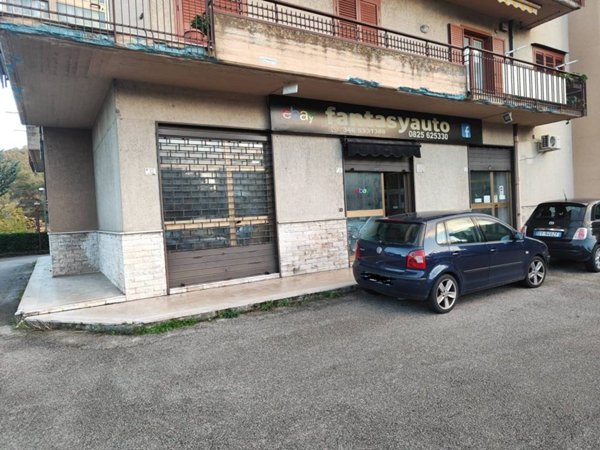 trivano in vendita ad Atripalda