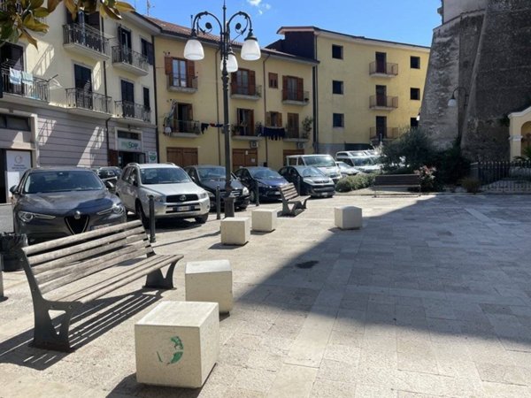 negozio in vendita ad Atripalda