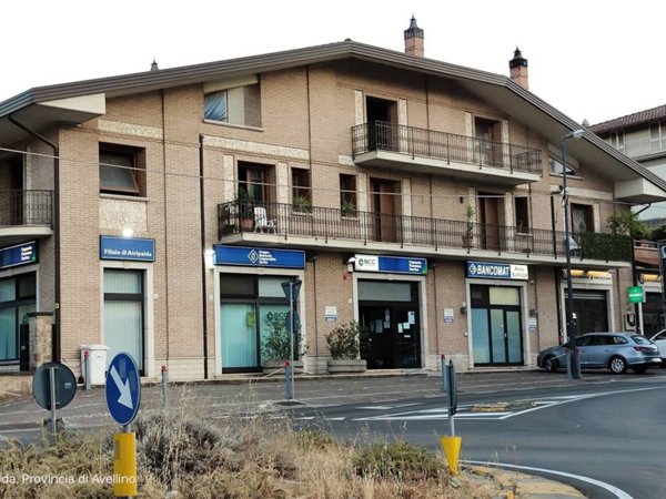 negozio in vendita ad Atripalda