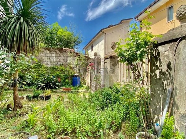 casa indipendente in vendita ad Atripalda