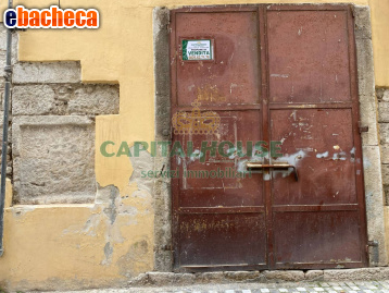 locale di sgombero in vendita ad Atripalda