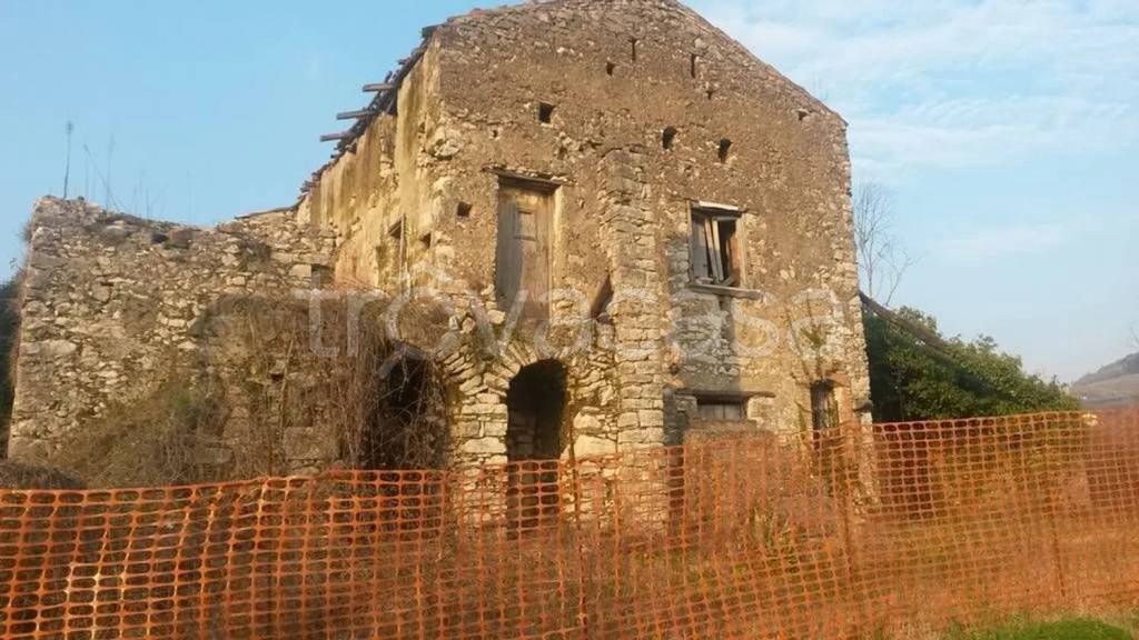 rudere in vendita ad Atripalda