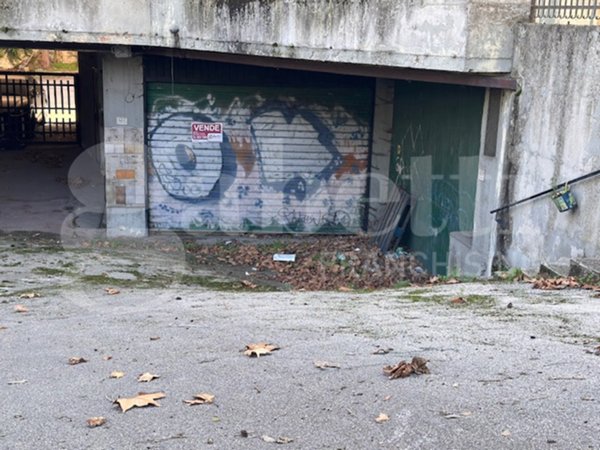 negozio in vendita ad Atripalda