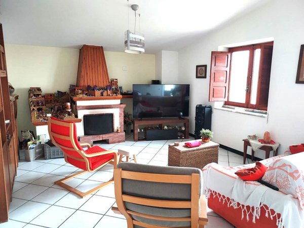 casa indipendente in vendita ad Atripalda