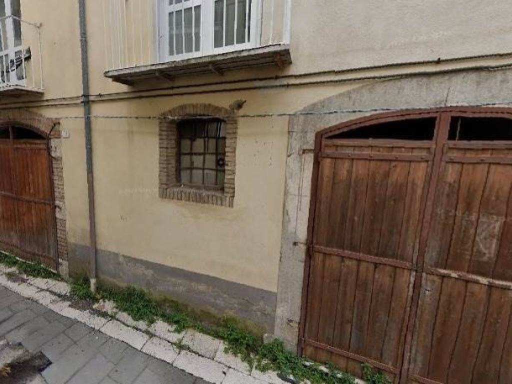 negozio in vendita ad Atripalda
