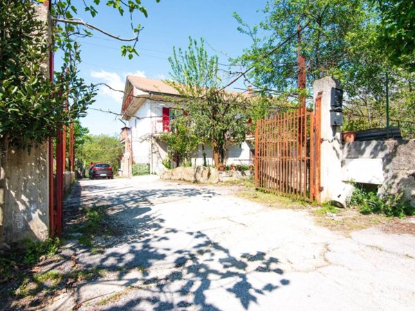 appartamento in vendita ad Atripalda