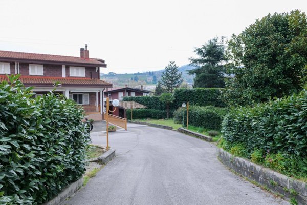 casa indipendente in vendita ad Atripalda