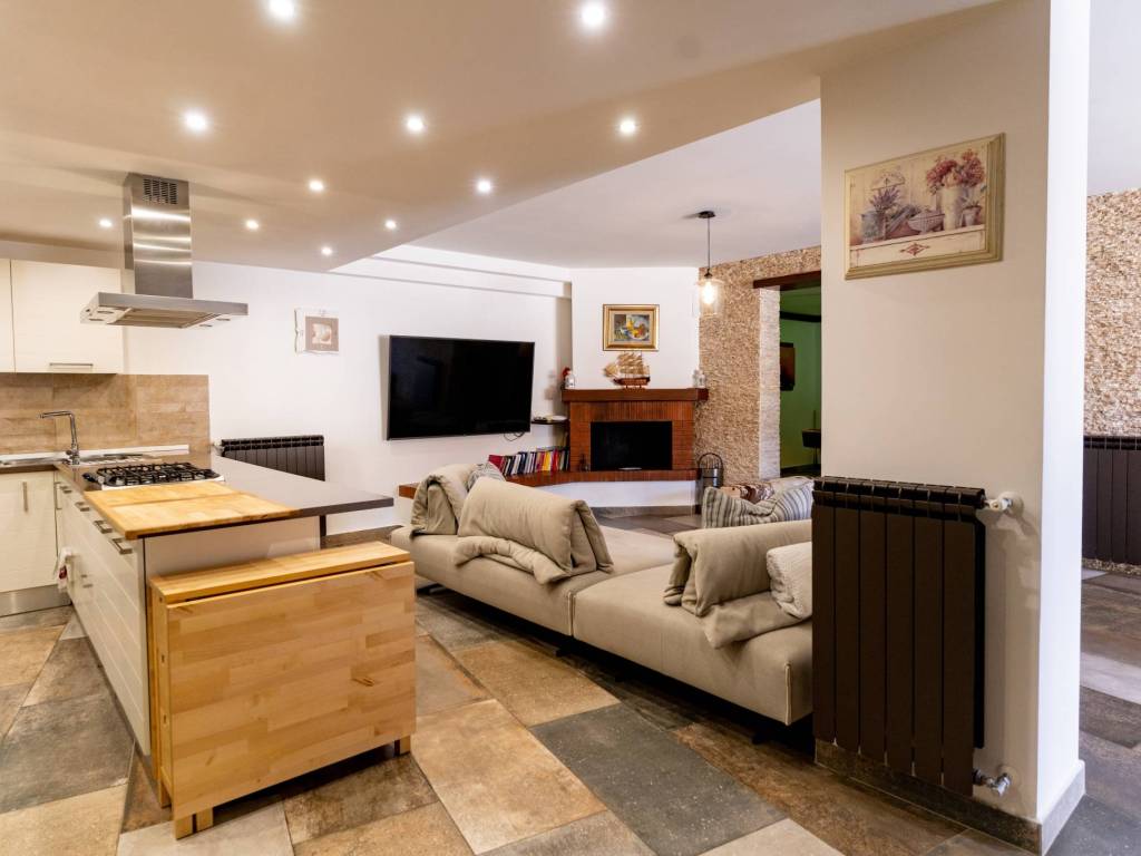 casa indipendente in vendita ad Atripalda