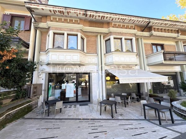 negozio in vendita ad Atripalda