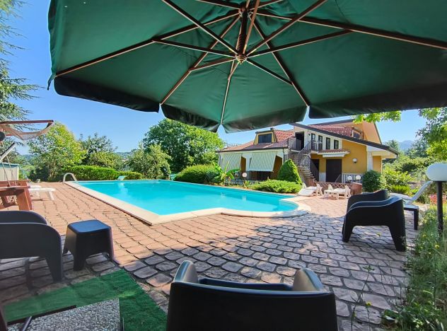 casa indipendente in vendita ad Atripalda