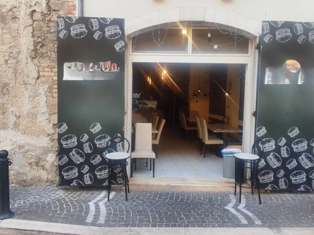 negozio in vendita ad Atripalda