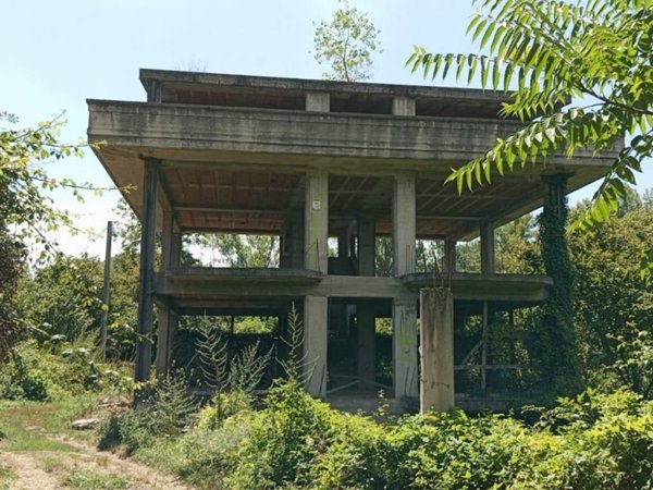 intera palazzina in vendita ad Atripalda