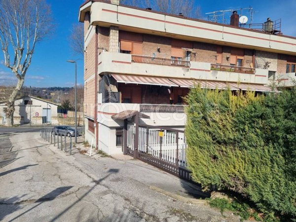 box auto in vendita ad Atripalda