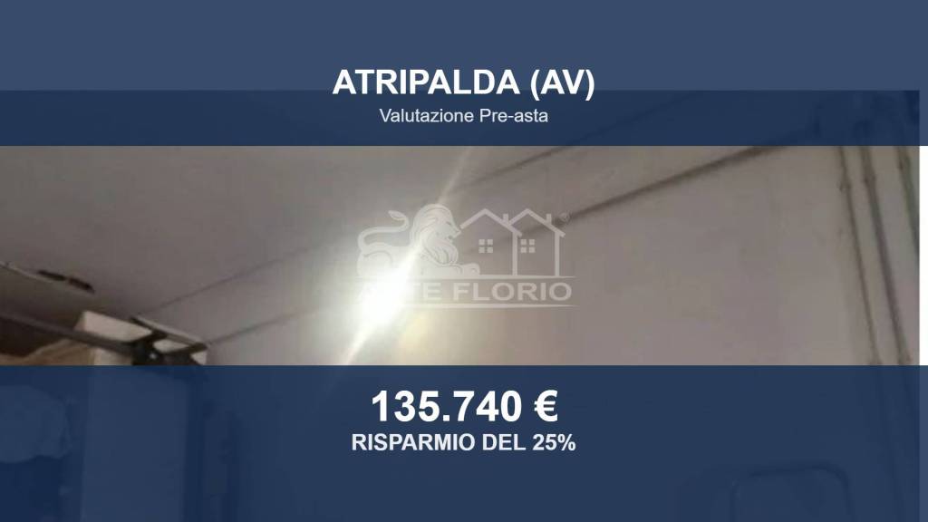 locale commerciale in vendita ad Atripalda