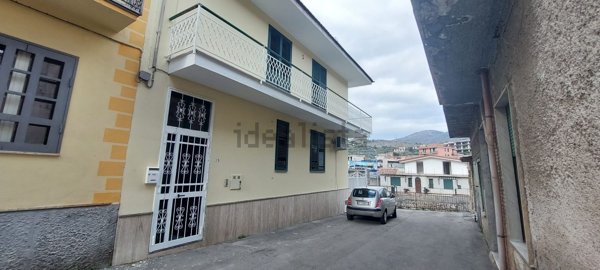 appartamento in vendita ad Avella