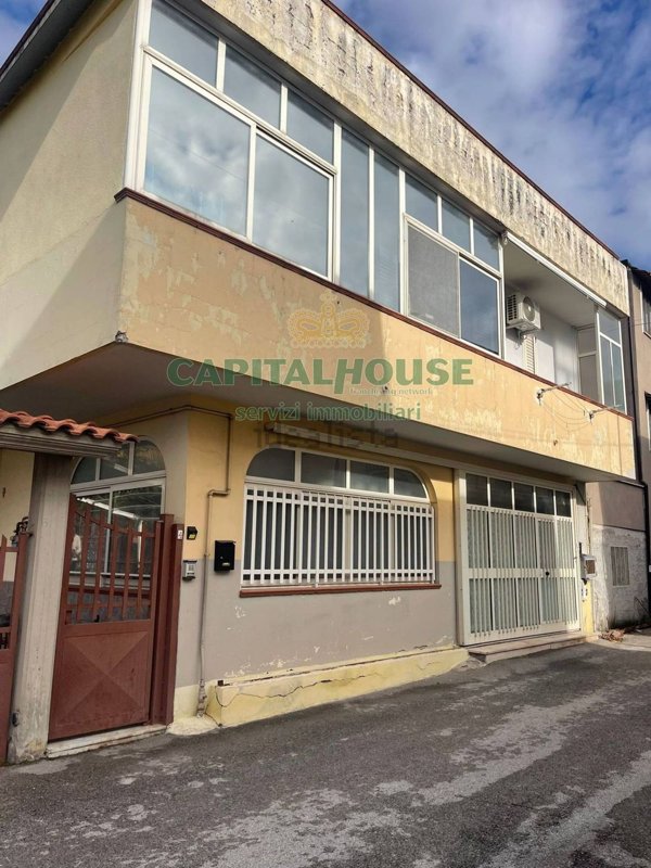 casa indipendente in vendita ad Avella