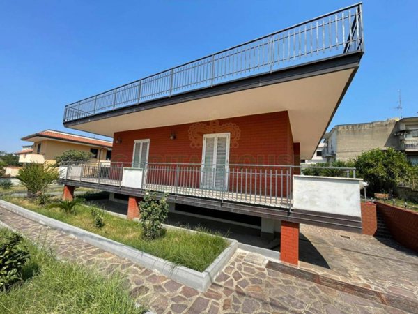 casa indipendente in vendita ad Avella