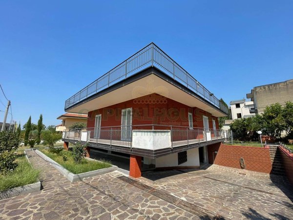 casa indipendente in vendita ad Avella